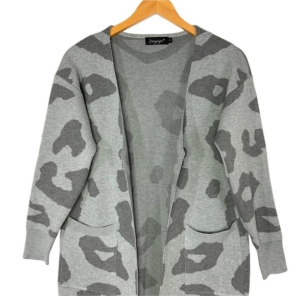 Kuiyige Womens Animal Print long Cardigan Sweater Size Small Gray Tight Knit - Picture 3 of 7